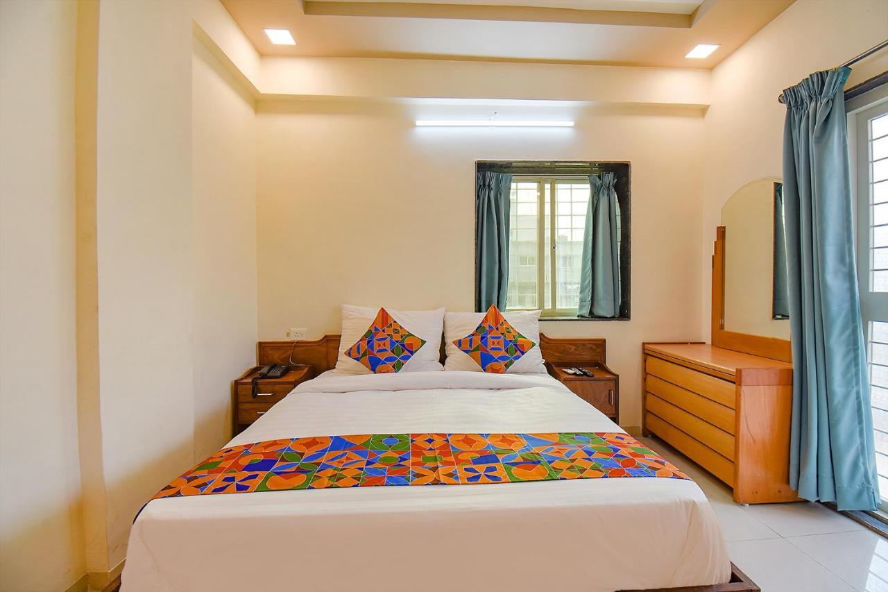 Fabhotel Galaxy Pune